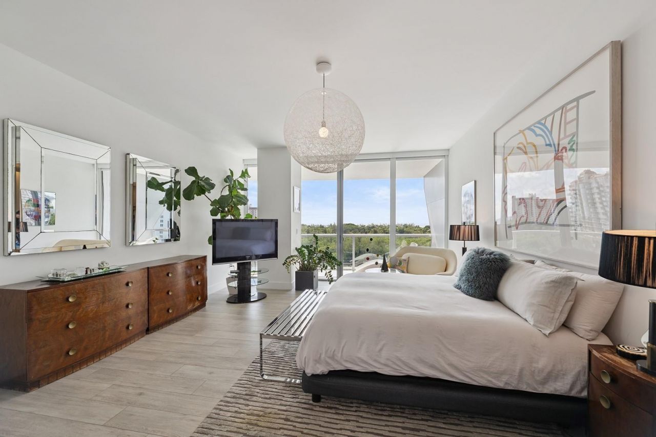 920 Intracoastal Drive, Unit 801, Fort Lauderdale, FL 33304 Photo