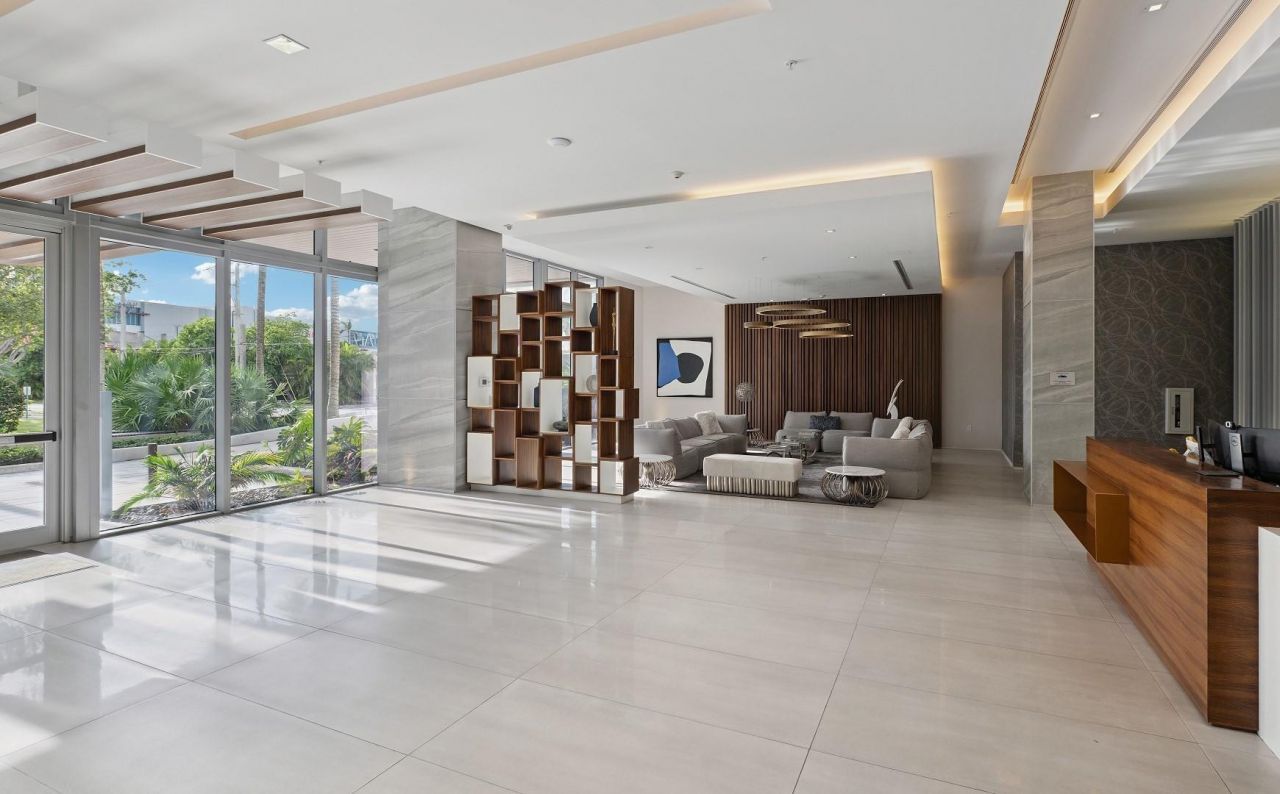 920 Intracoastal Drive, Unit 801, Fort Lauderdale, FL 33304 Photo