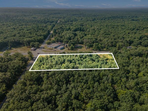 9554 E US-10, Branch, MI 49402