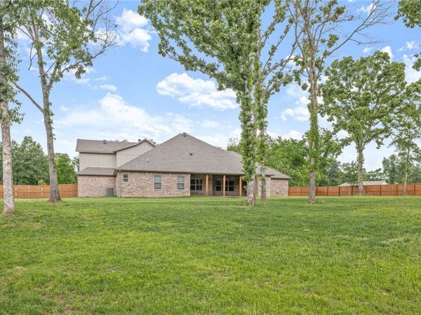 12437 Wildwood Drive, Rogers, AR 72756