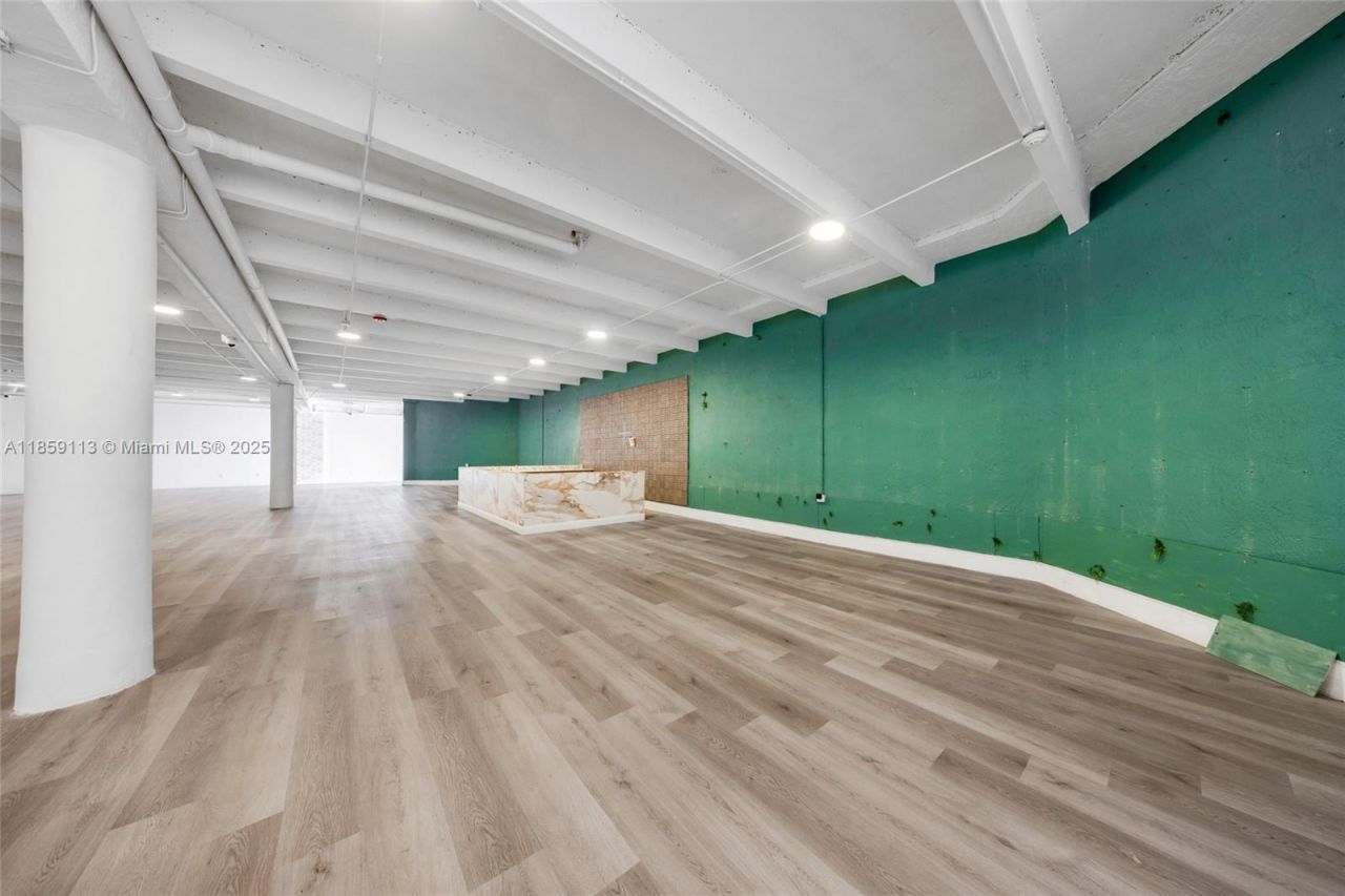 9855 S Dixie Hwy, Pinecrest, FL 33156 Photo