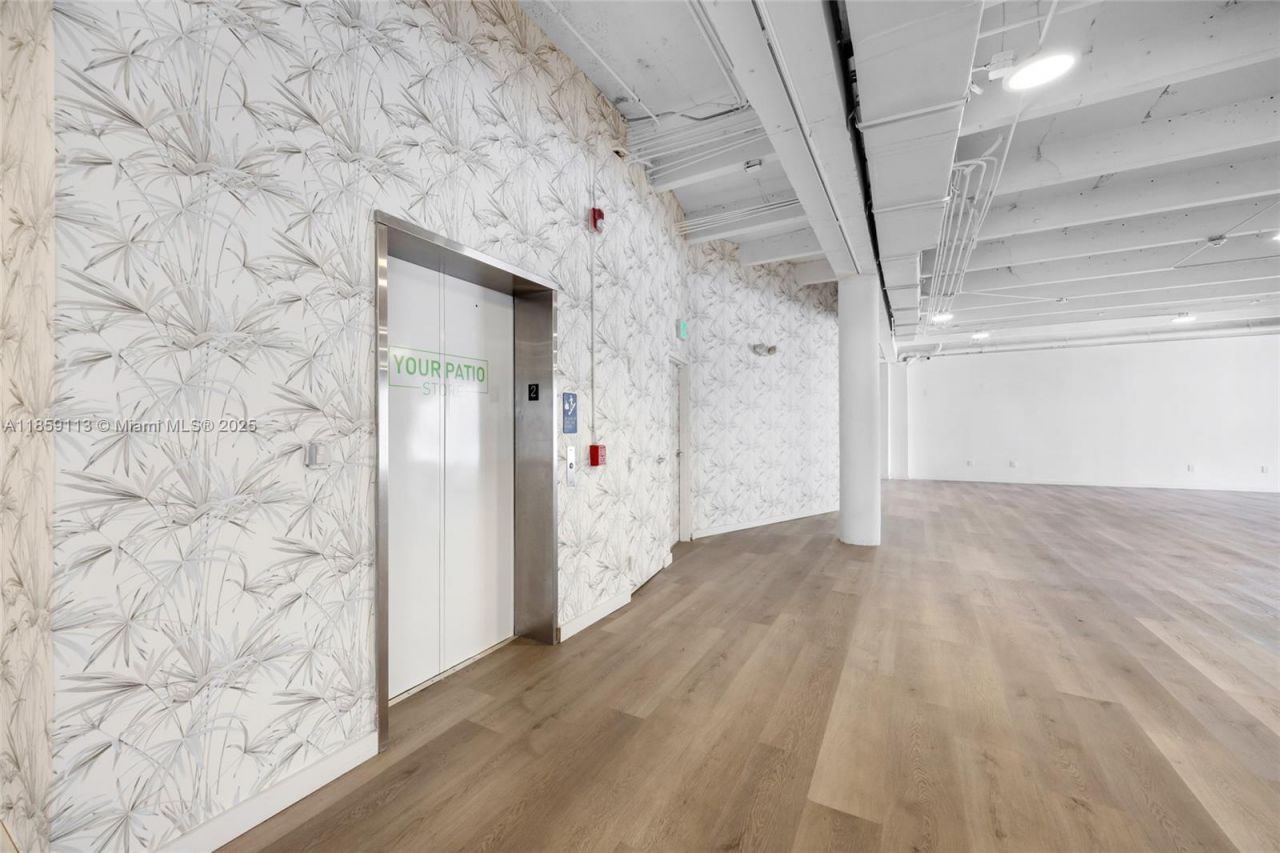 9855 S Dixie Hwy, Pinecrest, FL 33156 Photo