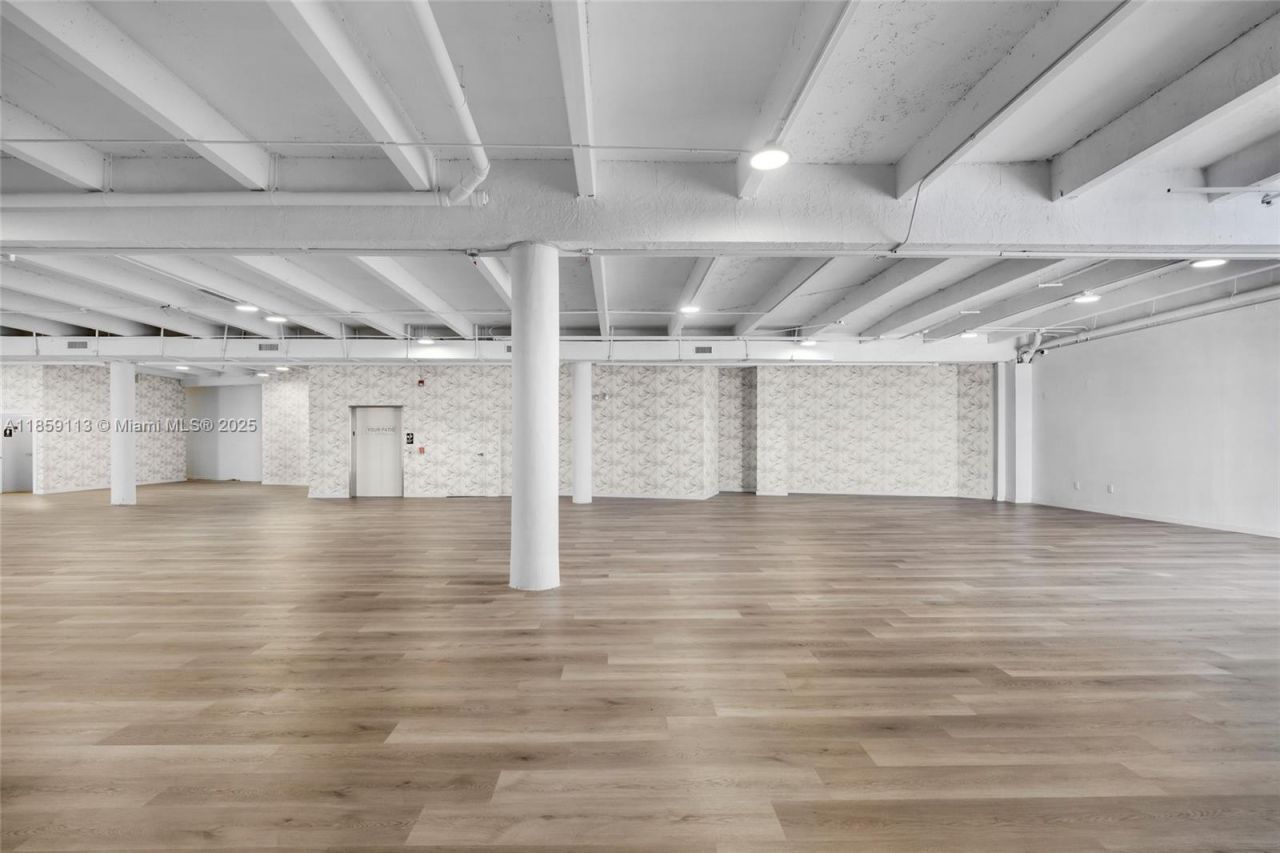 9855 S Dixie Hwy, Pinecrest, FL 33156 Photo