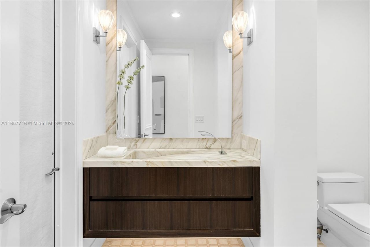 9941 SW 60th Ct, Pinecrest, FL 33156 Photo