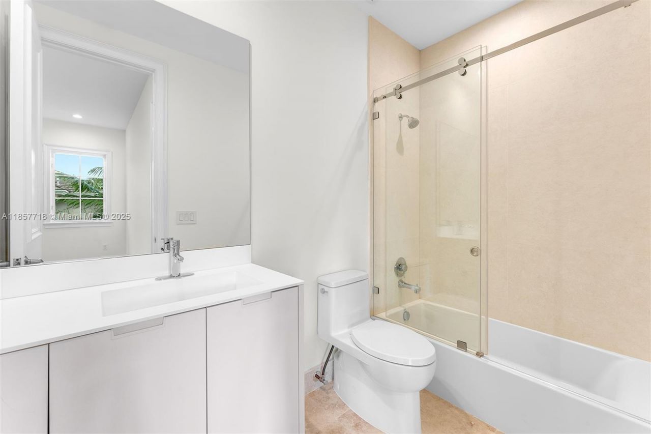 9941 SW 60th Ct, Pinecrest, FL 33156 Photo