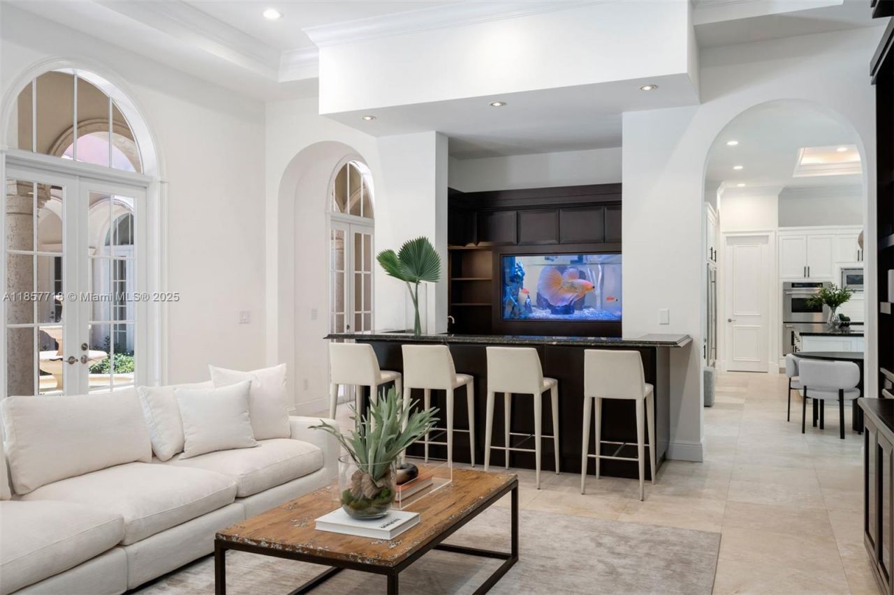 9941 SW 60th Ct, Pinecrest, FL 33156 Photo