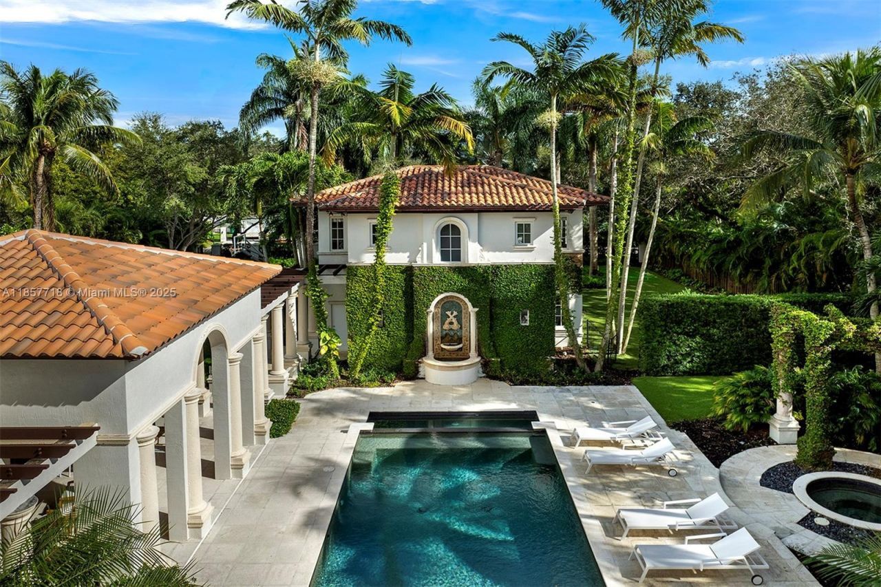 9941 SW 60th Ct, Pinecrest, FL 33156 Photo