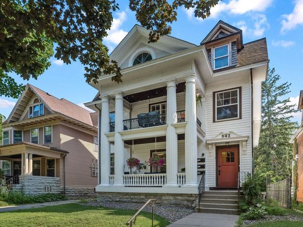 542 Portland Avenue, Saint Paul, MN 55102