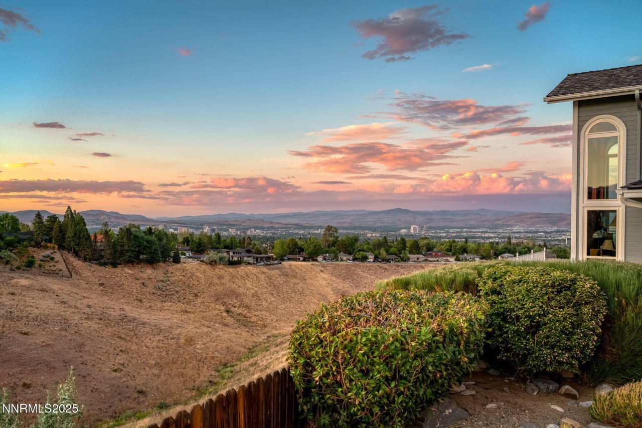 2255 Wide Horizon Drive, Reno, NV 89509 Photo