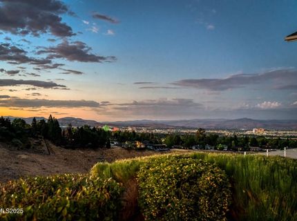 2255 Wide Horizon Drive, Reno, NV 89509 Photo