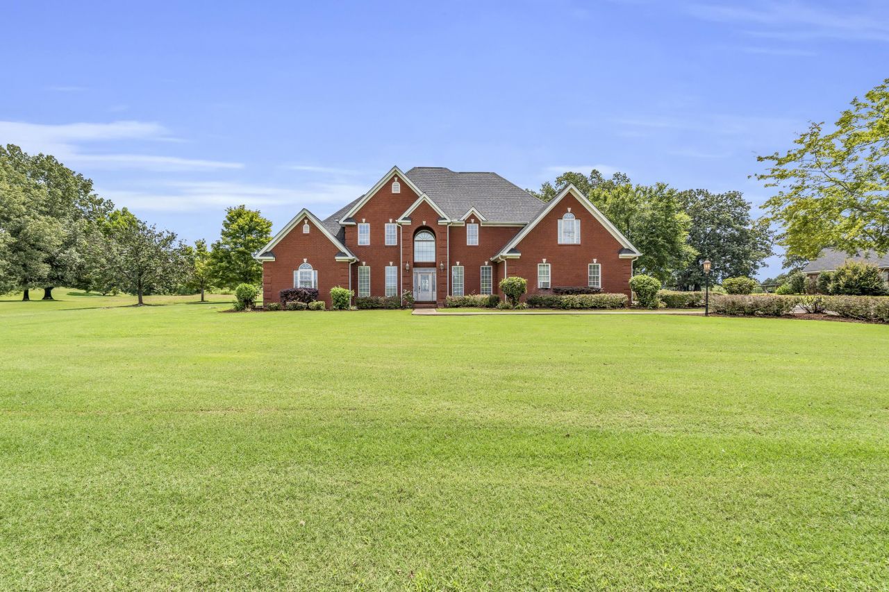 201 Quail Ridge Rd, West Point, MS 39773 Main Photo