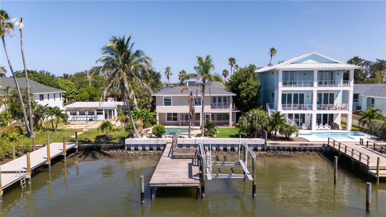 333 12th Avenue, Indian Rocks Beach, FL 33785 Photo