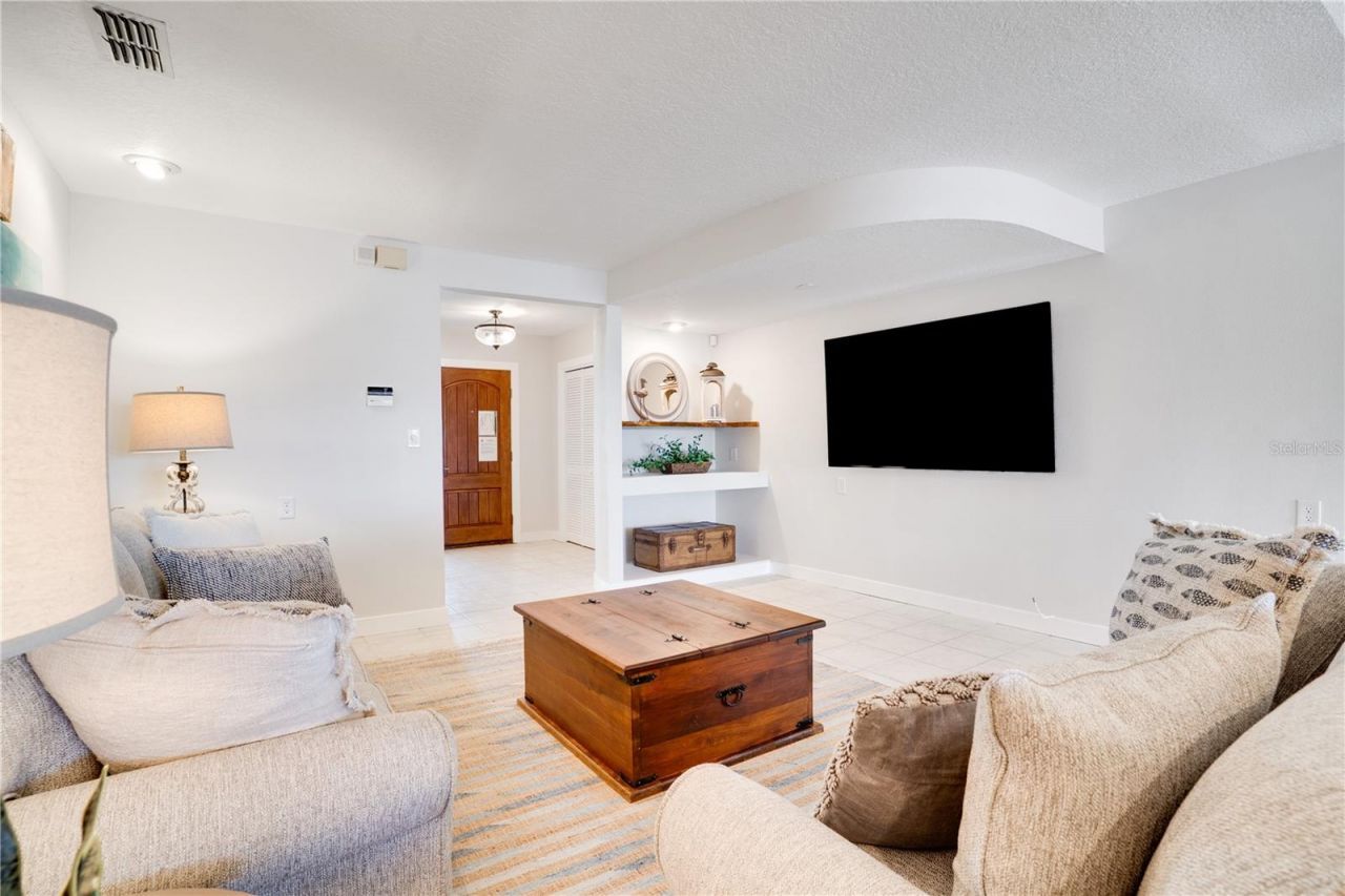 333 12th Avenue, Indian Rocks Beach, FL 33785 Photo