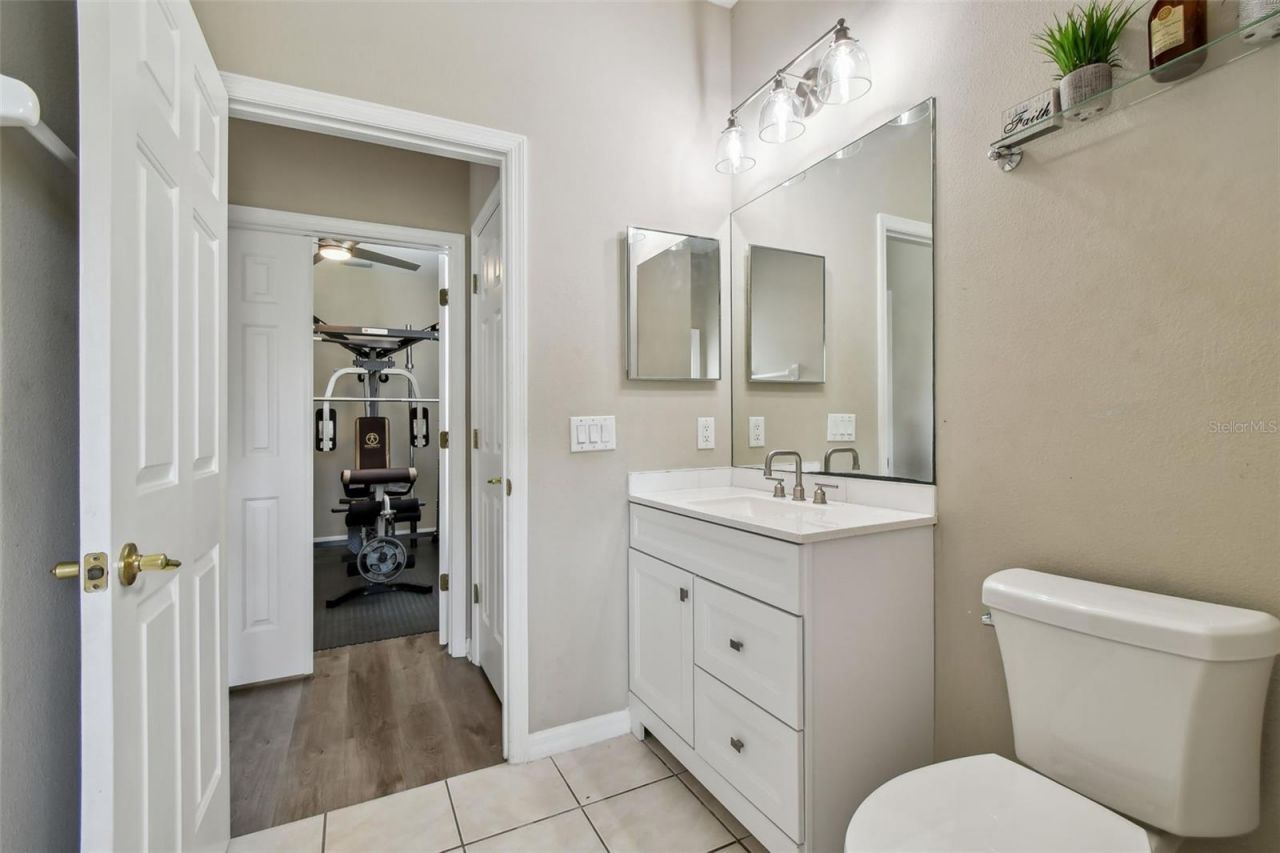 8821 N River Road, Tampa, FL 33635 Photo