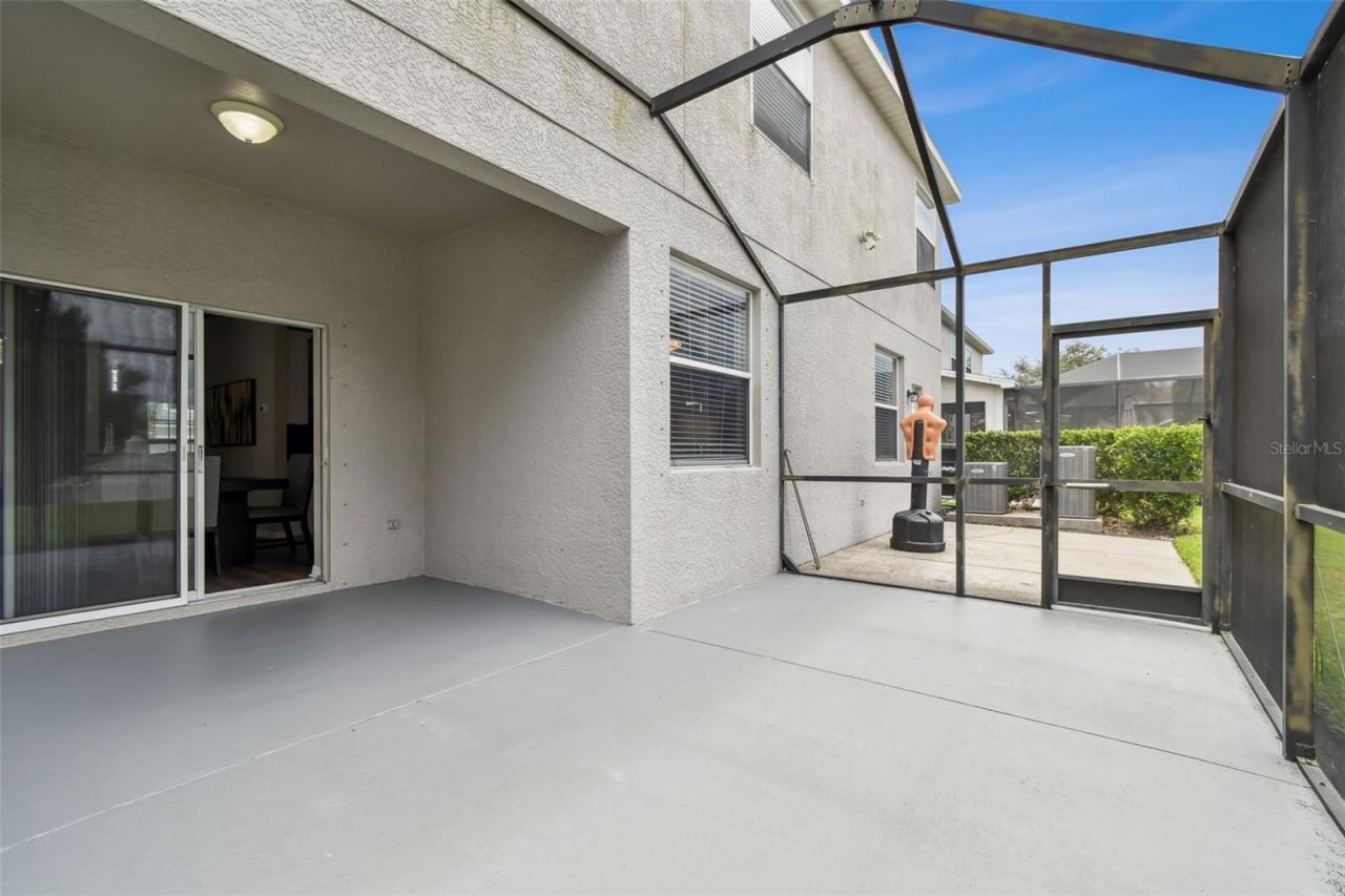 8821 N River Road, Tampa, FL 33635 Photo