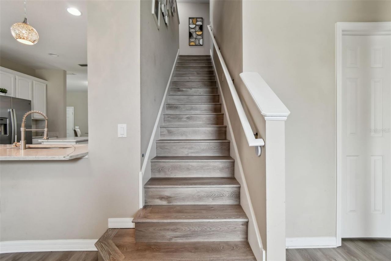 8821 N River Road, Tampa, FL 33635 Photo