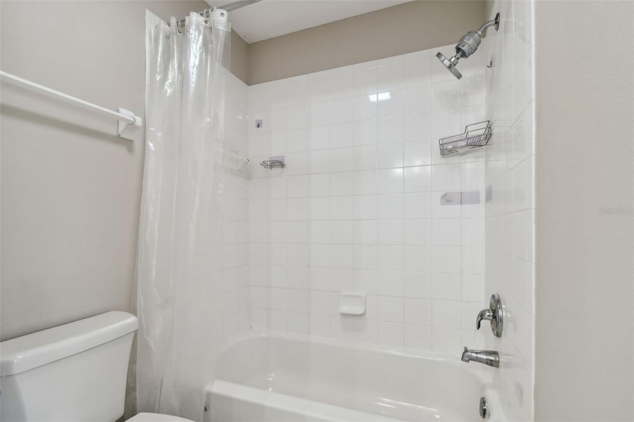 8821 N River Road, Tampa, FL 33635 Photo