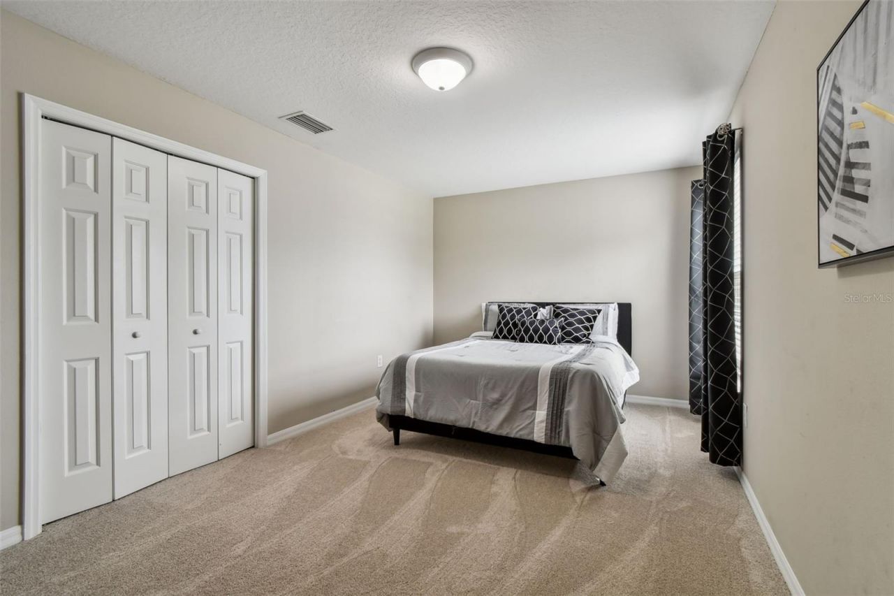 8821 N River Road, Tampa, FL 33635 Photo