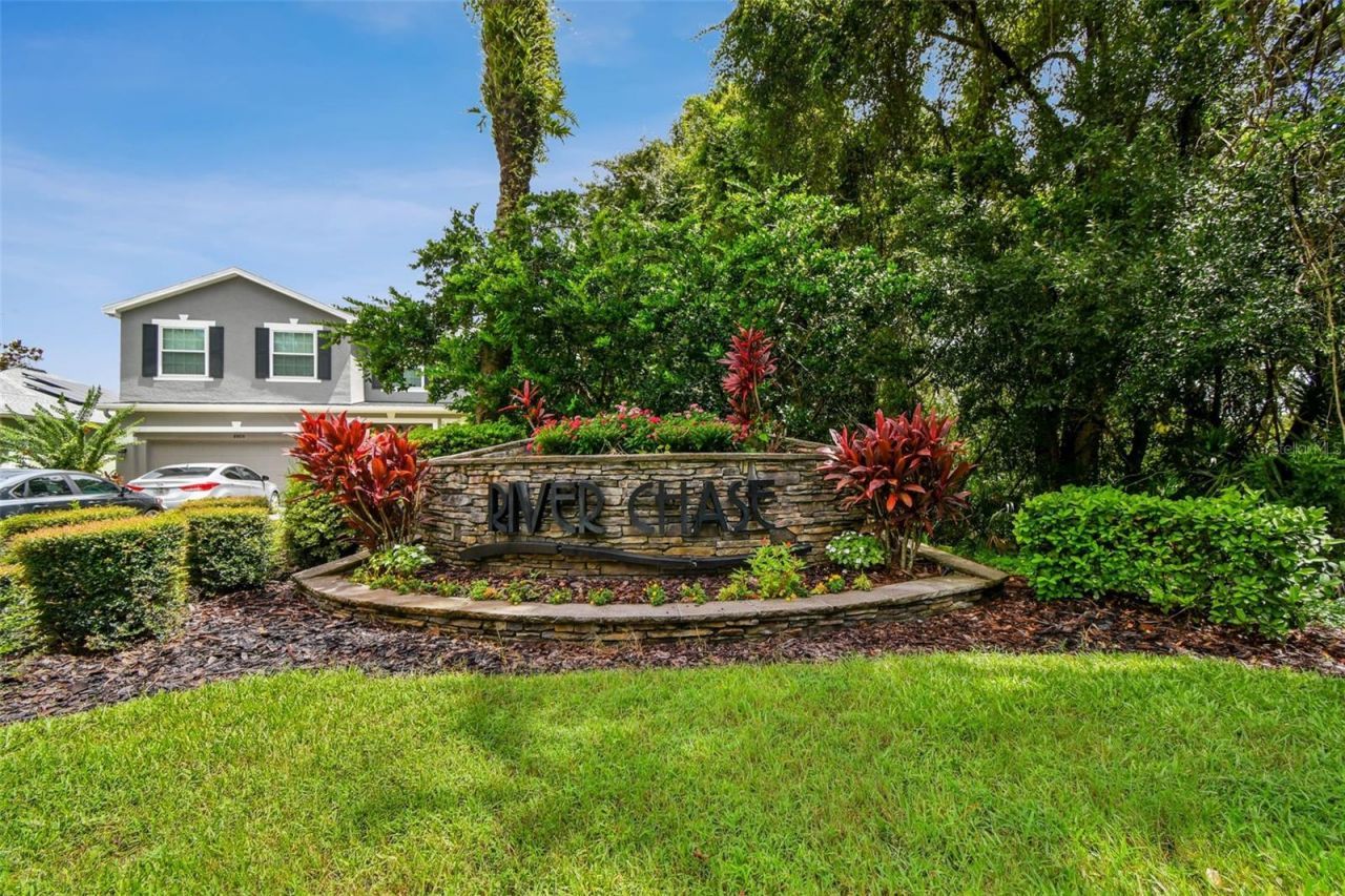 8821 N River Road, Tampa, FL 33635 Photo