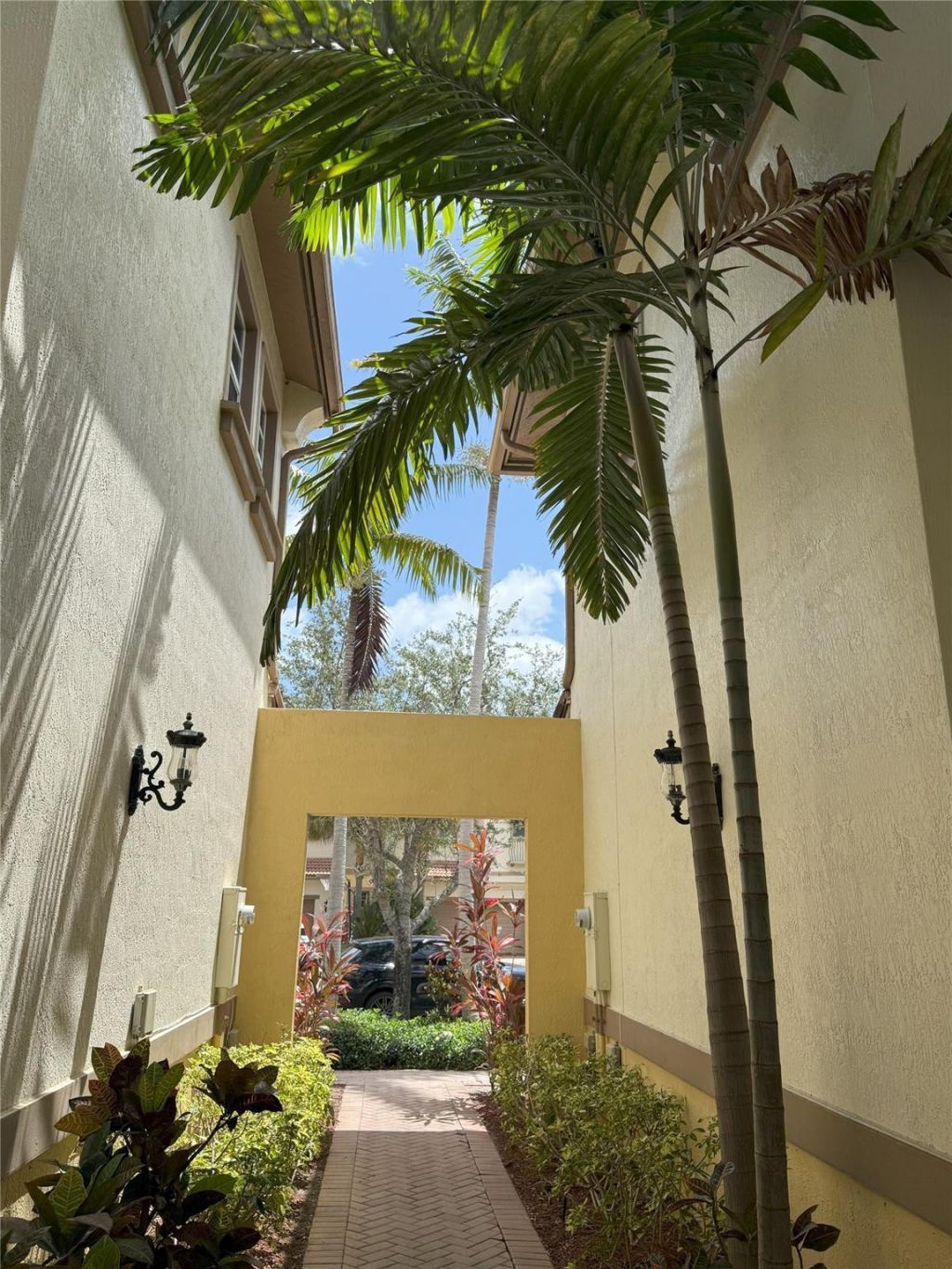 5926 NW 117th Drive, Unit 9B, Coral Springs, FL 33076 Photo