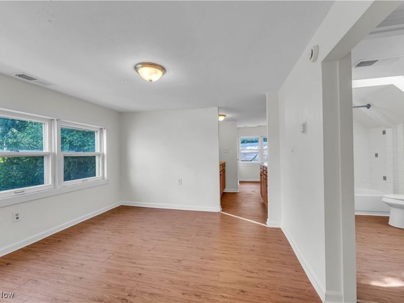 3571 W 69th Street, Unit 2/UP, Cleveland, OH 44102 Photo 4