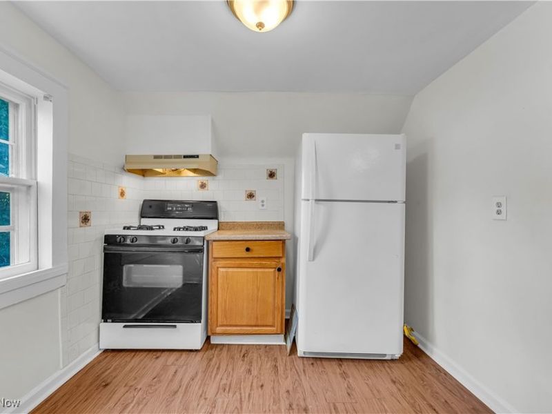 3571 W 69th Street, Unit 2/UP, Cleveland, OH 44102 Photo 5