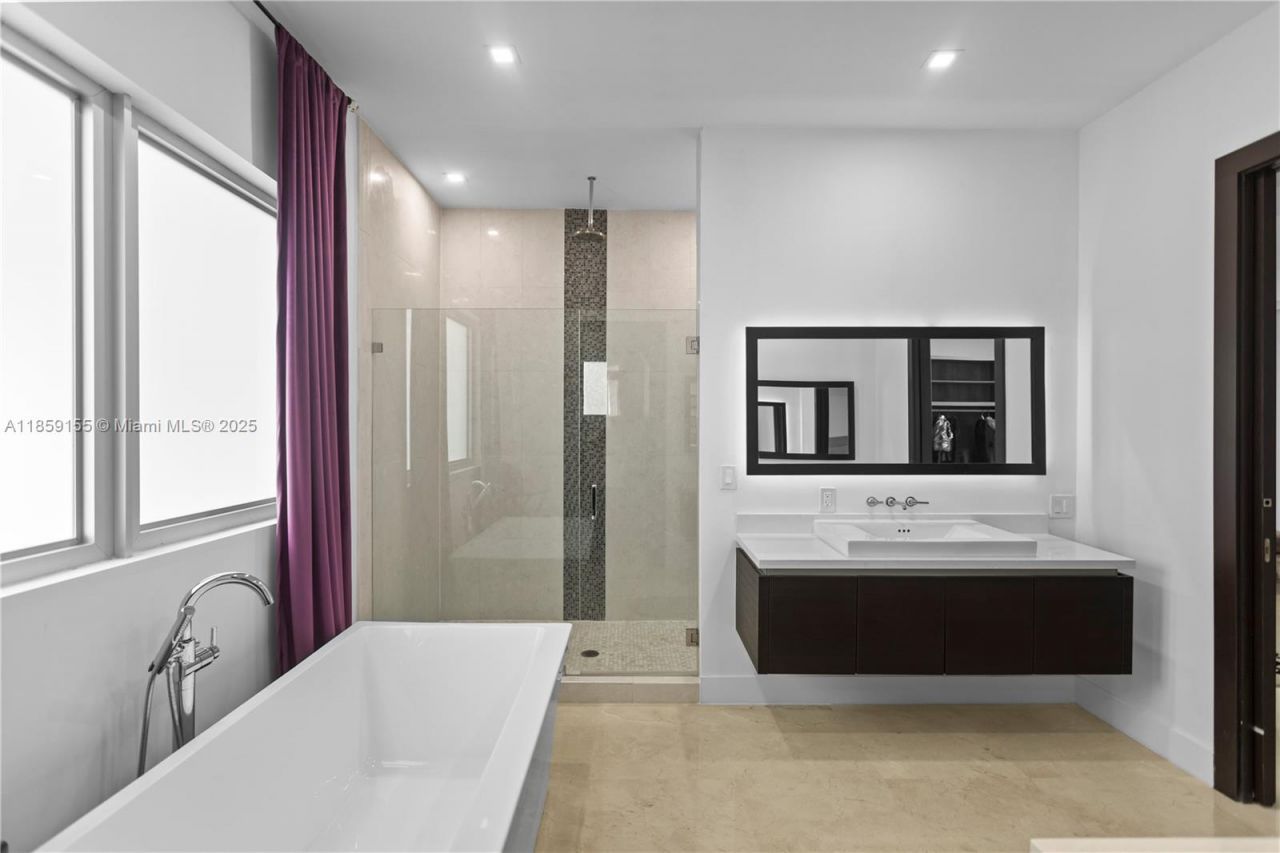 3420 NW 84th Ave, Doral, FL 33122 Photo