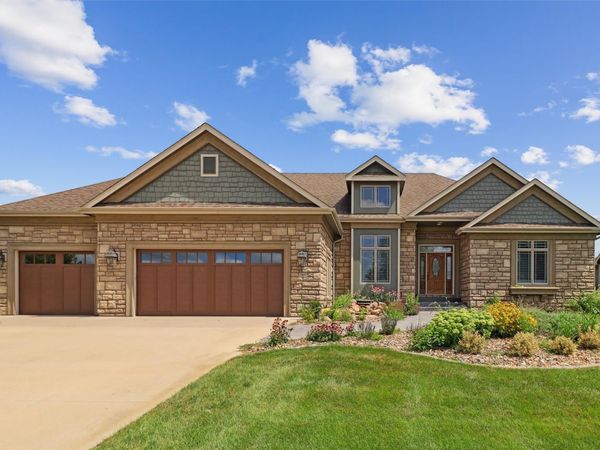 2813 NE Seneca Drive, Ankeny, IA 50021