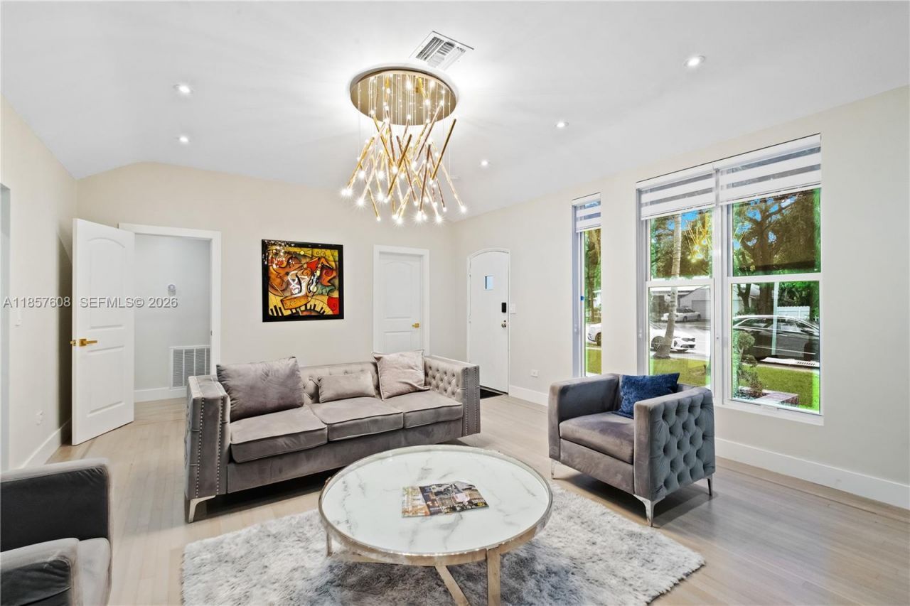 117 NE 95th St, Miami Shores, FL 33138 Photo