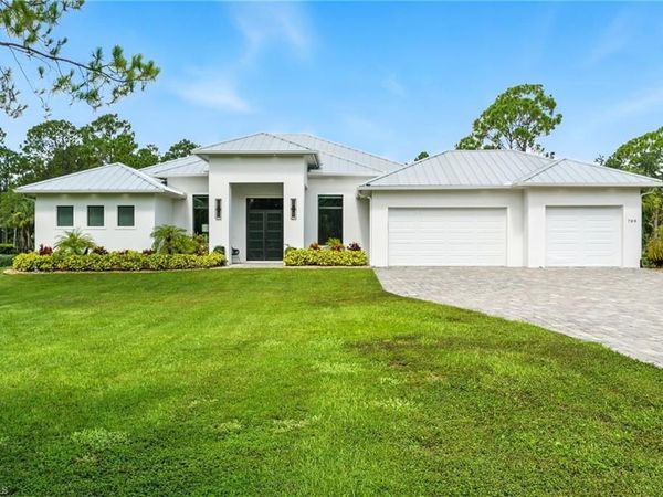 709 15th ST SW, NAPLES, FL 34117