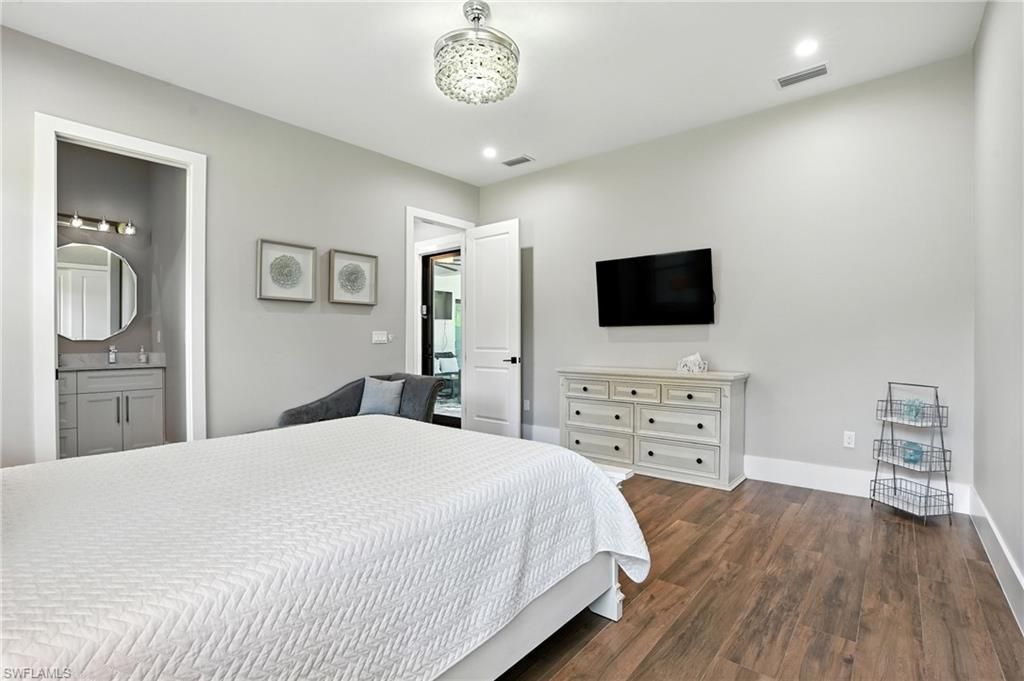 709 15th St Sw, Naples, FL 34117 Photo