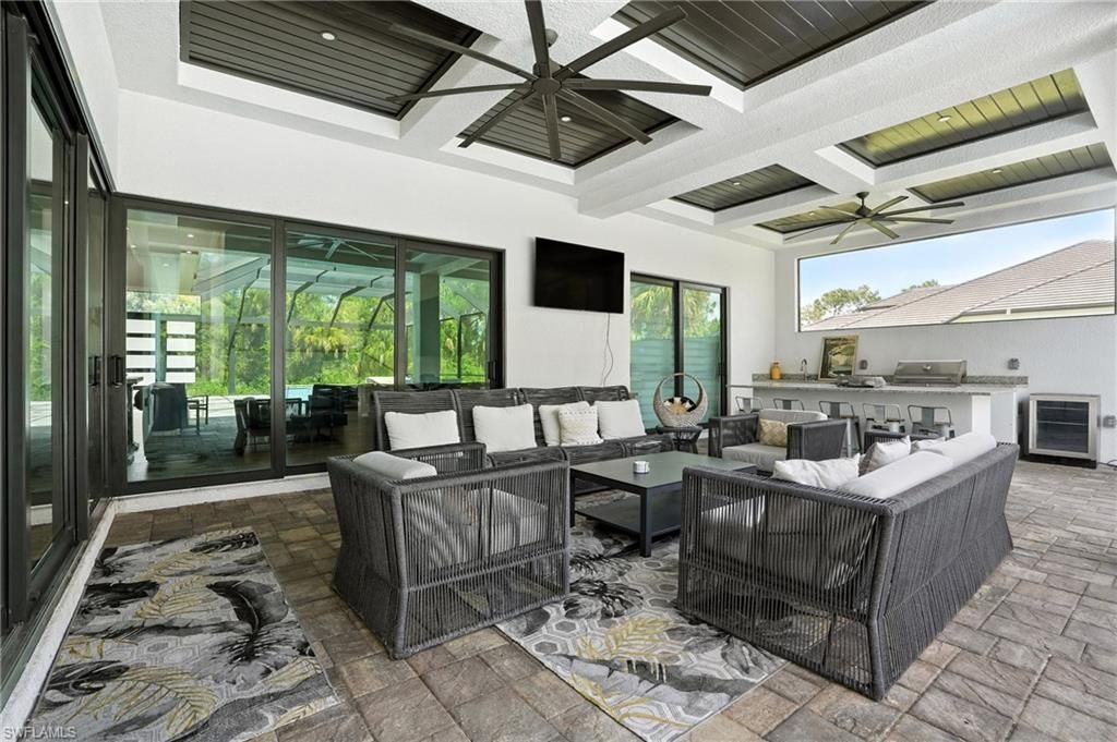 709 15th St Sw, Naples, FL 34117 Photo