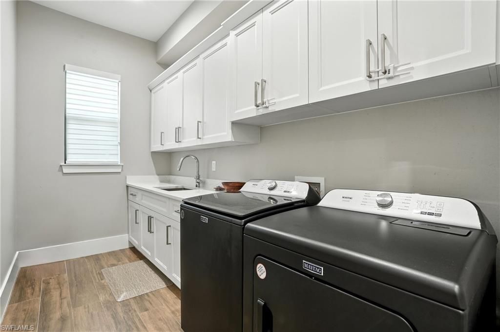 709 15th St Sw, Naples, FL 34117 Photo