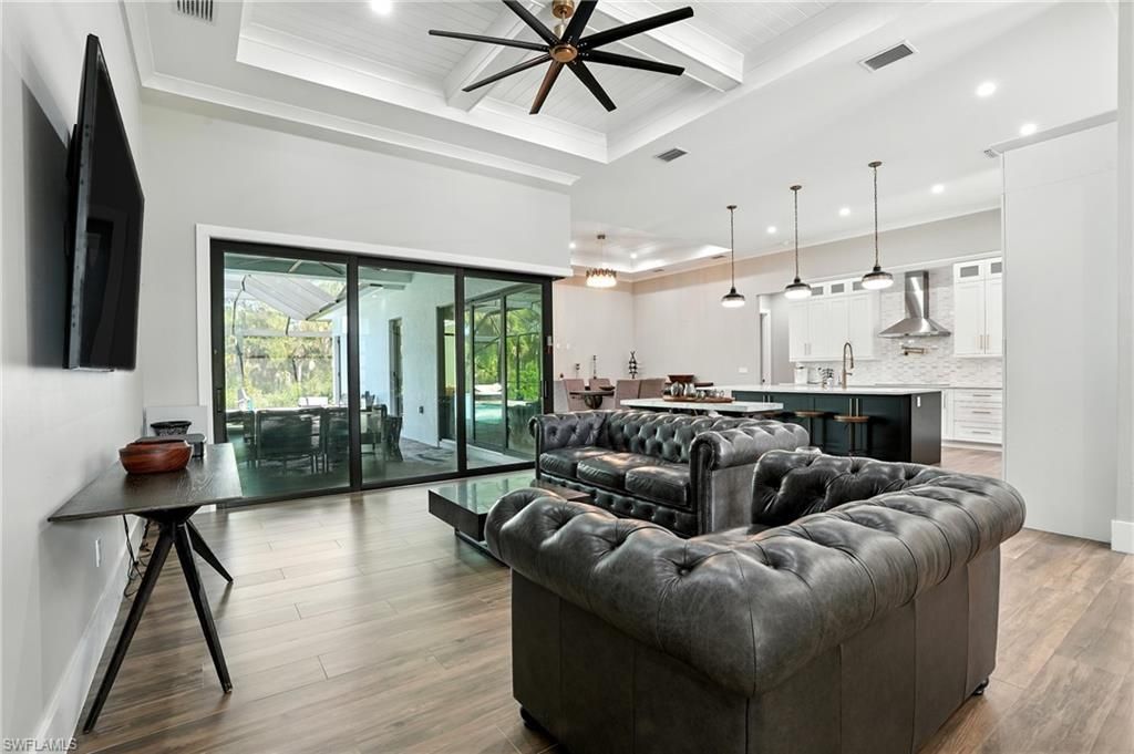 709 15th St Sw, Naples, FL 34117 Photo