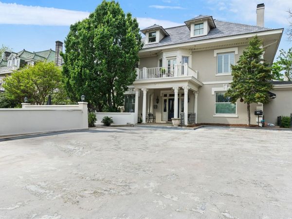 3626 W End Ave, Unit 201, Nashville, TN 37205