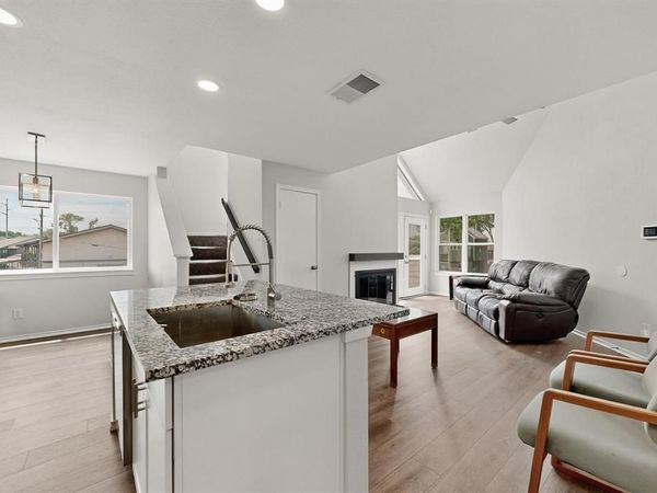 9809 Walnut Street, Unit E209, Dallas, TX 75243