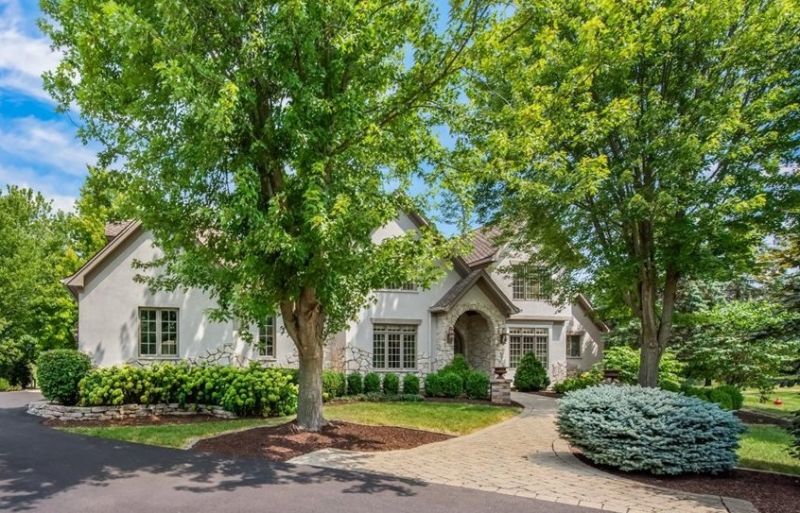 6918 Inverway Drive, Lakewood, IL 60014 Main Photo