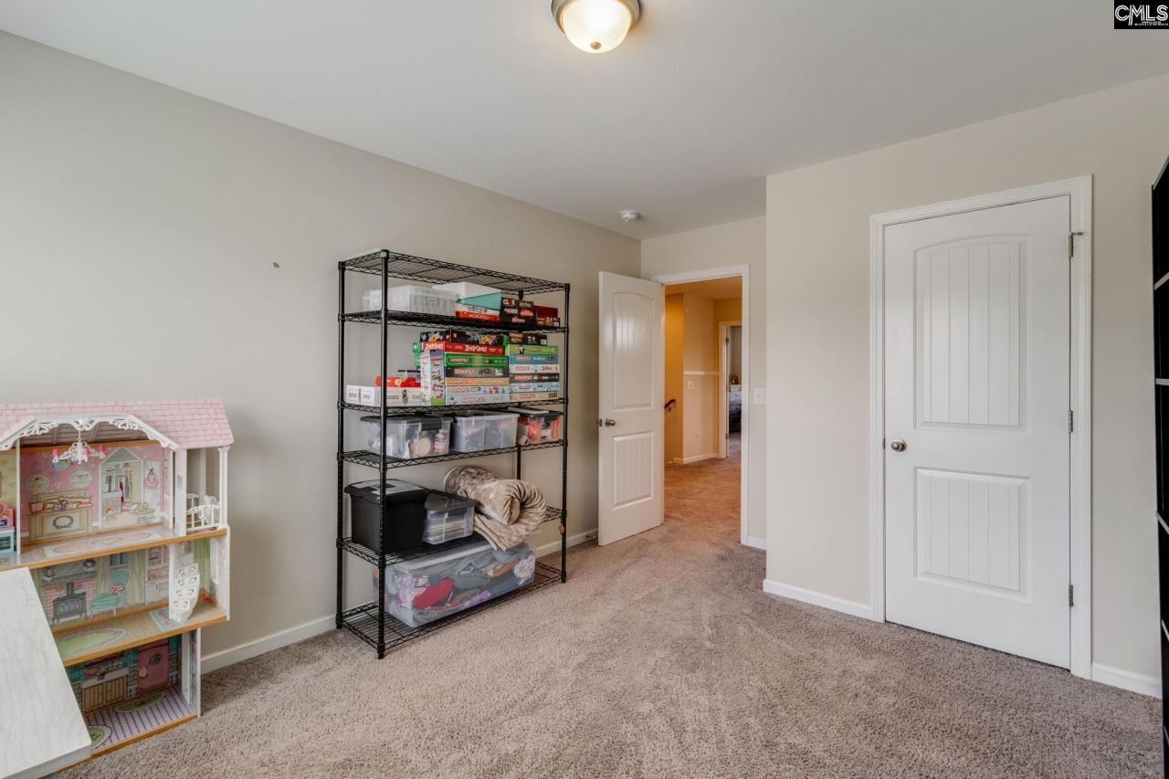 637 Kimpton Drive Photo 26