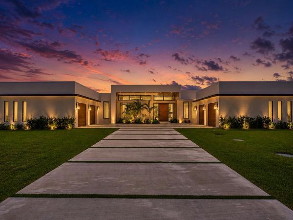 1290 NW 124 Avenue, Plantation, FL 33323
