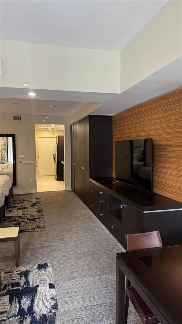 5300 NW 87th Ave, Unit 914, Doral, FL 33178 Photo