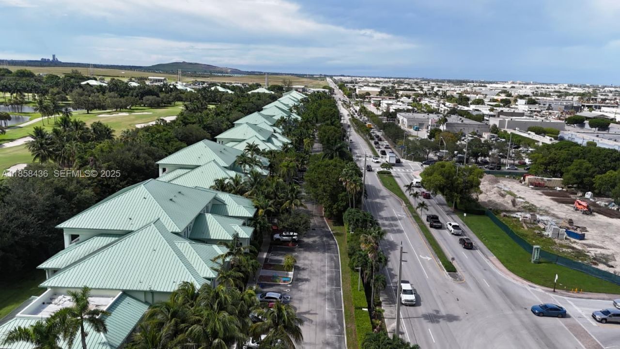 5300 NW 87th Ave, Unit 914, Doral, FL 33178 Photo