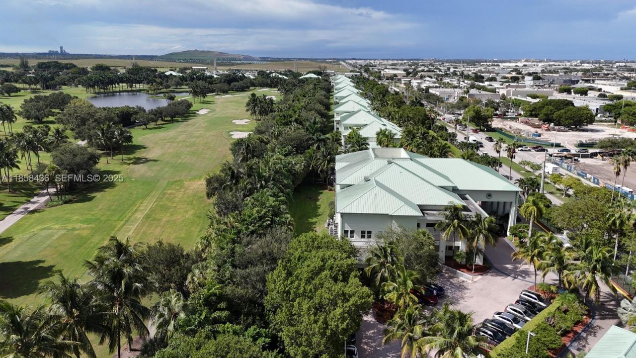 5300 NW 87th Ave, Unit 914, Doral, FL 33178 Photo