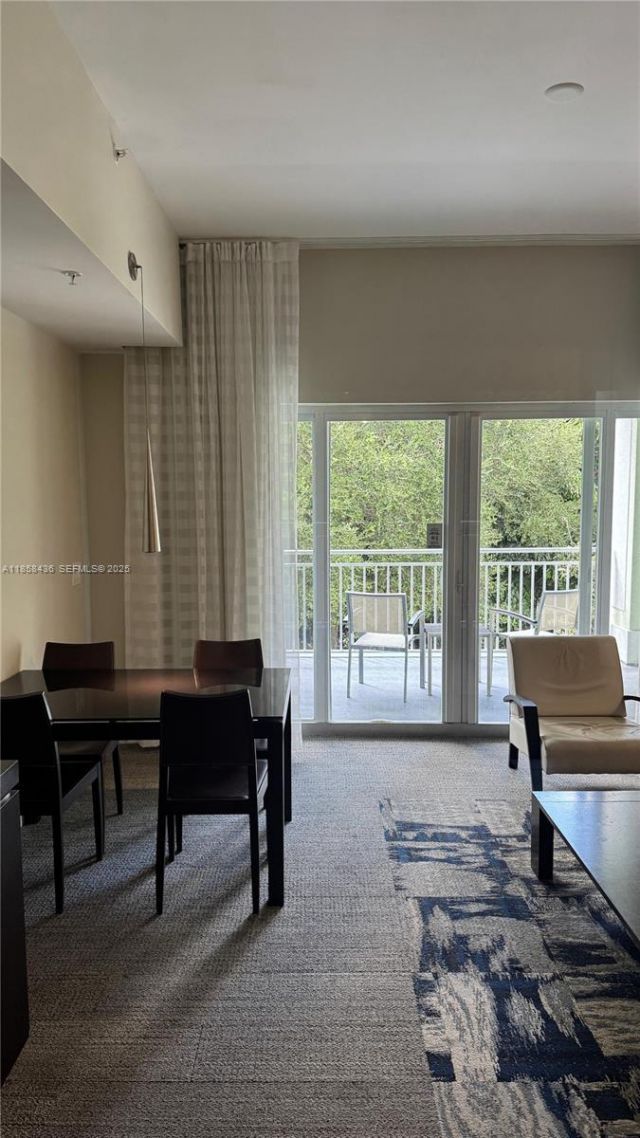 5300 NW 87th Ave, Unit 914, Doral, FL 33178 Photo