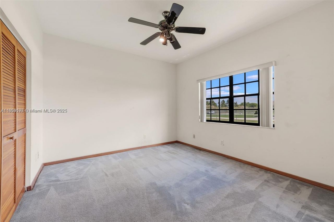 19900 SW 326th St, Homestead, FL 33030 Photo