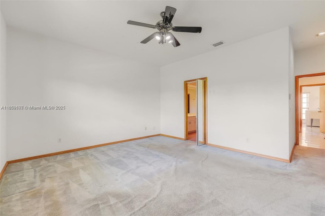 19900 SW 326th St, Homestead, FL 33030 Photo