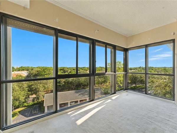 900 Arbor Lake DR, Unit 9-501, NAPLES, FL 34110