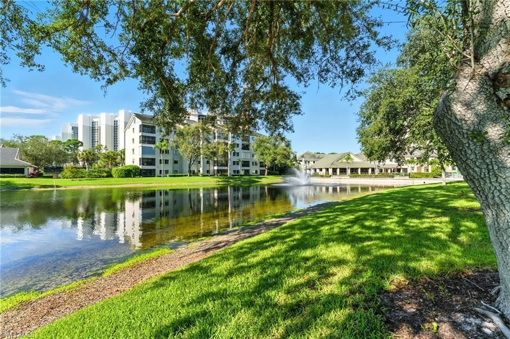 900 Arbor Lake Dr, Unit 9-501, Naples, FL 34110 Photo