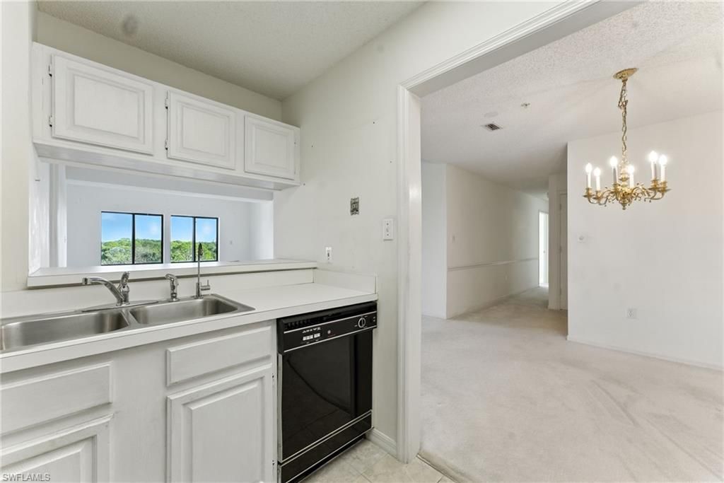 900 Arbor Lake Dr, Unit 9-501, Naples, FL 34110 Photo
