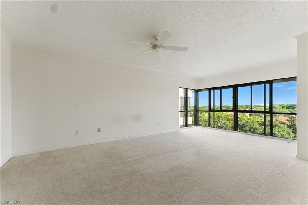 900 Arbor Lake Dr, Unit 9-501, Naples, FL 34110 Photo