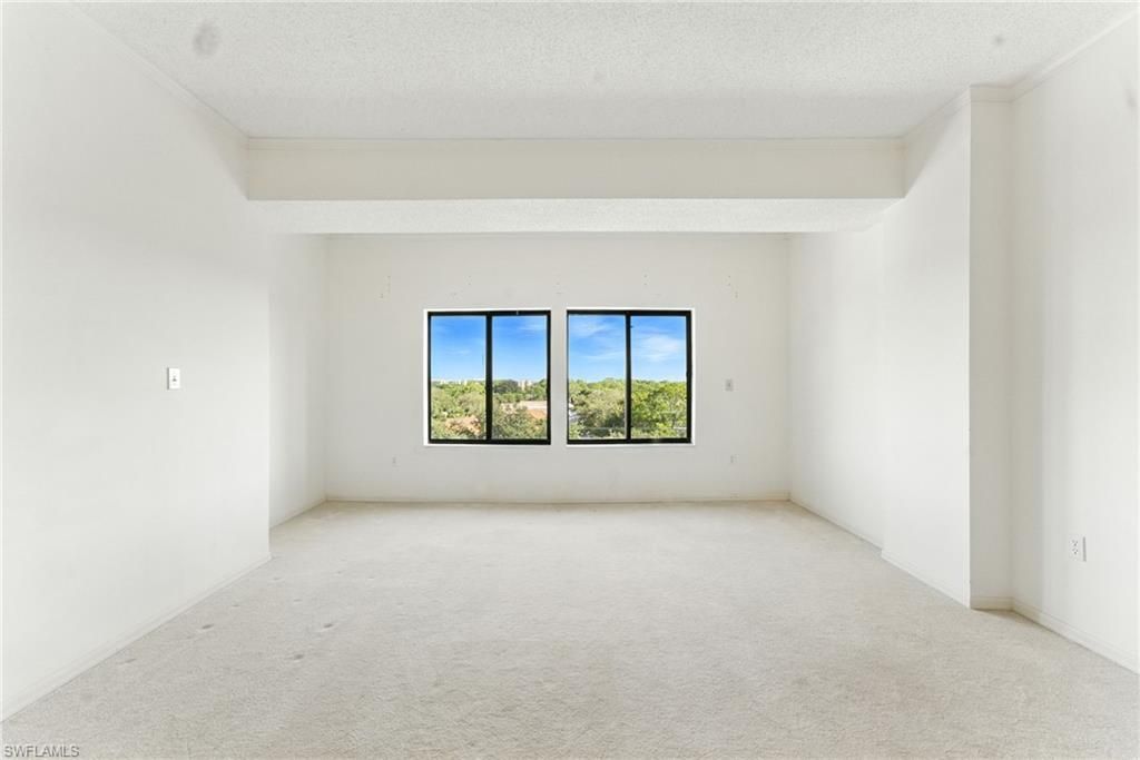 900 Arbor Lake Dr, Unit 9-501, Naples, FL 34110 Photo